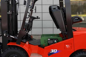 Carretilla elevadora eléctrica de bajo costo Proveedor DE LA ASEAN Almacén K2 Carretilla elevadora eléctrica de diseño ergonómico de bajo ruido - Product Image 2