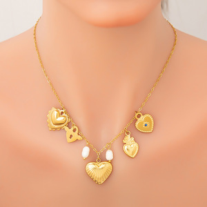 Collar con colgante de corazón chapado en oro de 18 quilates de acero inoxidable con dijes de perlas para mujer, regalo de joyería de moda - Product Image 3