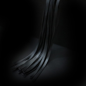 Fouets SM sur mesure, fouets à long manche pour fessées, outils de discipline pour couples, et fouets lâches. - Product Image 2