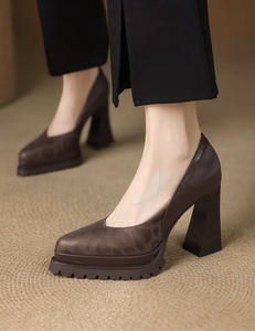 <span class=keywords><strong>Scarpe</strong></span> firmate all'ingrosso <span class=keywords><strong>scarpe</strong></span> con tacchi alti di alta qualità spedizione gratuita <span class=keywords><strong>scarpe</strong></span> di <span class=keywords><strong>marca</strong></span> per le donne donna Designer sandali 2025 - Product Image 4