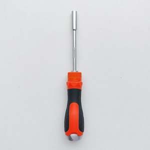 Destornillador Hexagonal ProGrade 6x110mm con Eje Moleteado, Punta Magnética, Grado Industrial, Sistema Métrico, Mango Antideslizante - Product Image 1