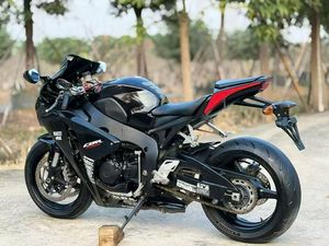 Motocicleta Usada Hona CBR1000 de Gasolina - Product Image 5