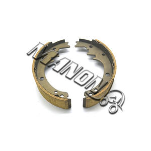 Plaquettes de frein Hyster 1321838 pour chariot élévateur, pièces de rechange, ajustement général, neuves - Product Image 1