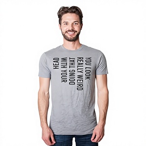 Camiseta Crazy Dog para hombre con estampado de "Estás haciendo algo muy raro con tu cabeza", camiseta divertida con sarcasmo - Product Image 2