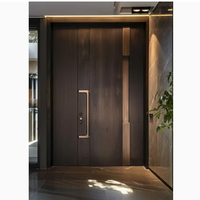 Porte d'entrée moderne de luxe en acier insonorisée et écoénergétique pour immeuble d'appartements, personnalisation d'ingénierie extérieure