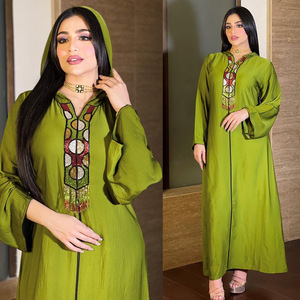Nouvelle collection printemps-automne, robe jalabia musulmane à capuche pour femmes, style Moyen-Orient, luxe léger, faite à la main, avec des perles et des glands - Product Image 1