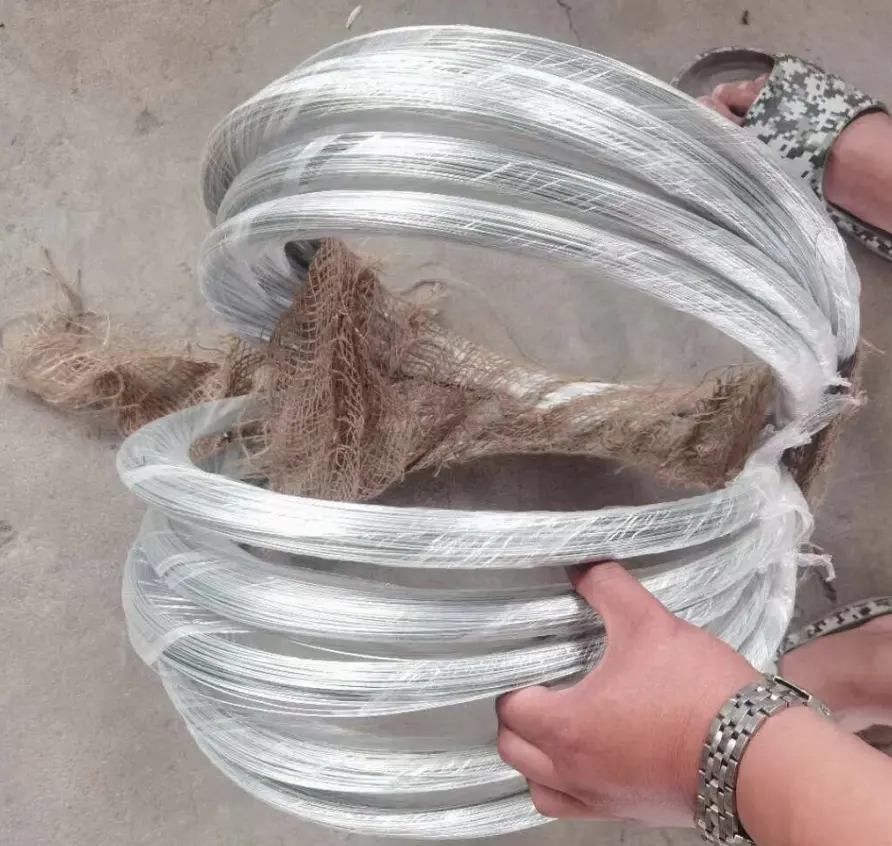 Hot dipped galvanized steel wire 12/ 16/ 18 gauge electro galvanized gi iron binding wire made in China