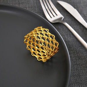 Anneaux de serviette en métal argenté de luxe de conception européenne, en gros, personnalisés, en stock, nouveaux, faveurs de mariage, anneau de serviette rond en métal noir - Product Image 6