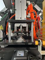 Máquina de Procesamiento Automático PLC Servo para Taladrar, Roscado, Ranurado y Corte de Soportes de Esquina de Expansión para Puertas y Ventanas de Aluminio Personalizadas