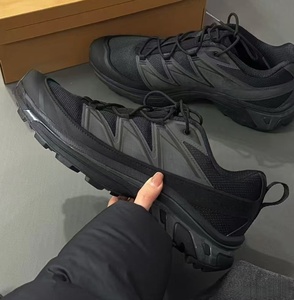 Luxury-sleek brand professional off-road running <b>shoes</b>, anti-slip and cushioning urban commuting and mountain climbing <b>shoes</b> - Product Image 2