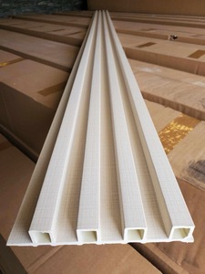 Pannelli murali in PVC impermeabili a prova di fuoco WPC scanalati pannelli per interni decorativi WPC rivestimento della parete interna