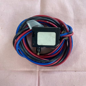 Controlador PLC, Sensor, Interruptor de Circuito, Nuevo y Original, 140U-H-EA1 SER B - Product Image 1