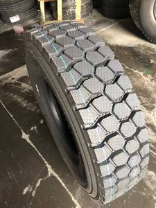 Pneu de camion radial tout acier chinois 12.00R20 à capacité de charge supérieure pour camions à benne basculante et véhicules d'ingénierie - Product Image 3