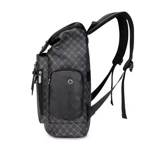 現代のプロフェッショナル向けに設計された防水PU素材の盗難防止機能付き人間工学に基づいたスタイリッシュなプレミアムカスタムビジネスバックパック、レターサイズのラップトップ対応 - Product Image 3