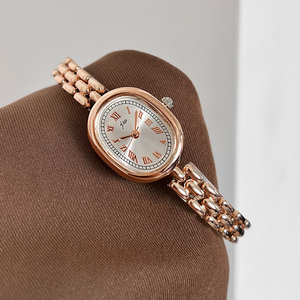 Relojes de pulsera para mujer, de nicho, de alto valor, artísticos, versátiles, sencillos y elegantes, con esfera ovalada. - Product Image 4