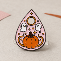Vente en gros fabricant : Émail souple personnalisé, moderne, rose, motif citrouille d'Halloween, fantôme, mystique, dessin animé, pour cadeau de fête et articles saisonniers