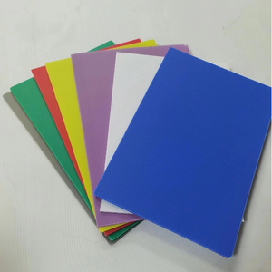 ألواح بولي مجوفة من البولي بروبلين مجوفة ومضادة للأشعة الخارجية مخصصة 3-12 صفيحة من البلاستيك لساحة الحديقة علامات بيضاء فارغة - Product Image 3