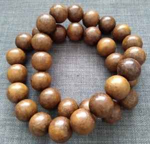 Colliers en bois naturel fabriqués à partir de perles de bois de qualité supérieure, conçus pour un usage quotidien, traditionnels, ethniques et modernes - Product Image 5