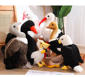 Peluche Realistico di Uccelli Simulati: Aquila, Anatra Selvatica, Animali Imbottiti in Peluche Corto con Imbottitura in Cotone PP, Ideale per Collezionisti e Regali - Product Image 1