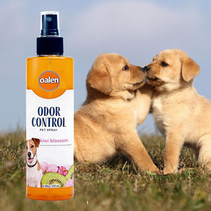 Spray désodorisant pour chiens Luxfume Pets pour le contrôle des odeurs, rafraîchit le pelage entre les bains, pour les taches d'urine d'animaux et les odeurs fortes sur les tapis - Product Image 1