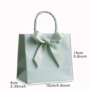 Tùy Chỉnh Sang Trọng Mỹ Phẩm Quần Áo Giày Bao Bì Túi Xoắn Dây Nghệ Thuật Giấy Biểu Tượng Cá Nhân Người Đẹp Quà Tặng Tote Túi Cho Cô Gái - Product Image 2