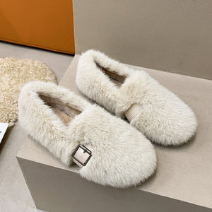 Pantuflas de gamuza suave de alta gama, aptas para uso en interiores y exteriores, pantuflas de invierno para mujer, cómodas y afelpadas, con función antideslizante. - Product Image 6