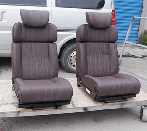 Lit de voiture pliable en cuir de luxe pour longs trajets, design ergonomique confortable, <span class=keywords><strong>canapé</strong></span> de van avec oreiller amovible - Product Image 3