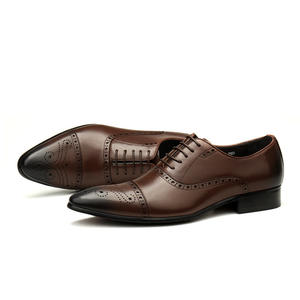 Chaussures en cuir faites à la main 2025 - Chaussures en cuir italien pour hommes - Bottes à la cheville rétro imperméables de haute qualité - Product Image 6