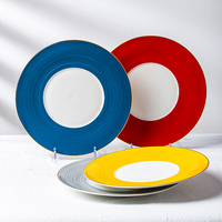 Vente en gros d'assiettes en porcelaine Vaisselle en céramique Service de vaisselle Vaisselle Assiettes en porcelaine fine Vaisselle pour dîner