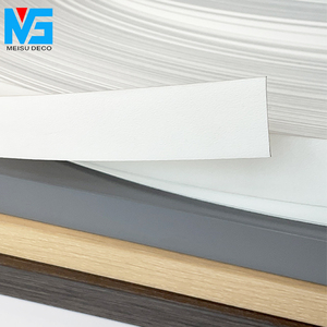 Surface de grain mate texturée blanche de <span class=keywords><strong>bande</strong></span> de bord de PVC résistant aux UV/rayures 21mm 26mm X 0.4mm 0.8mm 1.0mm pour l'OSB de contreplaqué de MDF - Product Image 5