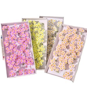 Ramo de Flores de Jabón con Aroma a Manzanilla, Estilo Pintura al Óleo, para el Día de San Valentín, Flores Artificiales Realistas y Eternas, Caja de Regalo para Fiestas - Product Image 4