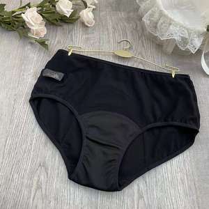 Braguitas Menstruales Lavables de 4 Capas a Prueba de Fugas para Mujer, Bragas de Cintura Alta Transpirables de Absorción Rápida, Tallas Grandes - Product Image 4