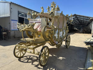 Carruajes de Caballos Estilo Inglés Victoria Pumpkin Cinderella Dorados / Carruaje de Caballos Eléctrico de Lujo Estilo Cinderella - Product Image 5