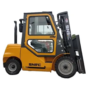 FD35 4WD Fork Lift com 3.5Ton Capacidade de Carga 5T Mastro e Motor Diesel para Uso Doméstico 3.5Ton Fork Lifters para Terrain