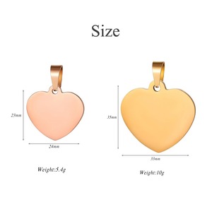 Collar con Colgante de Corazón de Acero Inoxidable Pulido de Alta Calidad, Estilo Minimalista Unisex, Joyería de Moda para Uso Diario y Festividades - Product Image 3