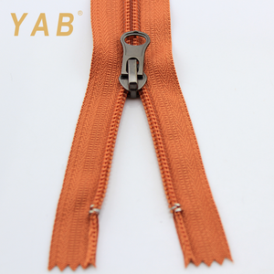 YAB Importation Chine Coloré <span class=keywords><strong>En</strong></span> Rouleaux Vêtements Vêtement Accessoires 3 #5 # Dents <span class=keywords><strong>En</strong></span> Nylon Ruban Zip <span class=keywords><strong>Fermeture</strong></span> <span class=keywords><strong>Éclair</strong></span> - Product Image 2