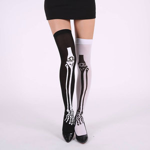 Calcetines Altos Hasta el <span class=keywords><strong>Muslo</strong></span> con Estampado de <span class=keywords><strong>Esqueleto</strong></span> para Mujer |   Opciones Personalizadas de Múltiples Colores |   Patrón de Hueso Novedoso |   Disfraces y Ropa para Fiestas de Halloween - Product Image 1