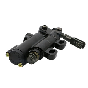 Pompe hydraulique universelle de <span class=keywords><strong>frein</strong></span> <span class=keywords><strong>arrière</strong></span> pour <span class=keywords><strong>moto</strong></span>, pompe de <span class=keywords><strong>frein</strong></span> <span class=keywords><strong>arrière</strong></span> pliable, <span class=keywords><strong>cylindre</strong></span> <span class=keywords><strong>maître</strong></span> de <span class=keywords><strong>frein</strong></span> <span class=keywords><strong>arrière</strong></span> - Product Image 4