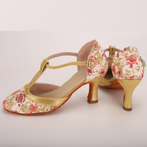 Chaussures <span class=keywords><strong>de</strong></span> <span class=keywords><strong>danse</strong></span> latine Chaussures <span class=keywords><strong>de</strong></span> <span class=keywords><strong>danse</strong></span> sociales à semelles souples Chaussures <span class=keywords><strong>de</strong></span> <span class=keywords><strong>danse</strong></span> à talons mi-hauts sociaux pour femmes - Product Image 2