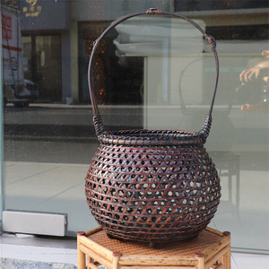 Japanese Style Bamboo Woven Flower Vase Handmade Natural Bamboo Craft Home Decoration Basket For Floral Arrangement - Product Image 3