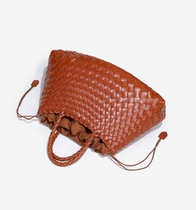 Sac seau en osier tissé à la main, simple, à deux poignées, décontracté, pour l'été, grande capacité, sac portable pour femmes, OEM - Product Image 4