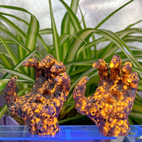 Dragon miniature sculpté à la main en Yooperlite naturelle, cristal réactif aux UV, pierre flamme, ornement animalier pour la méditation et la décoration intérieure spirituelle