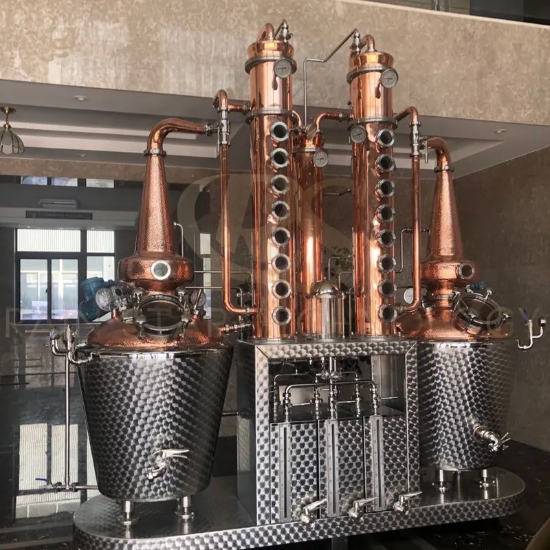ジンウィスキーブランデー用多機能200リットル蒸留器蒸留装置エタノール製造展示会