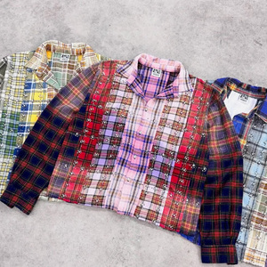 <span class=keywords><strong>Camisa</strong></span> de Franela de Algodón 100% Suave de Alto Gramaje, Azul Marino, Manga Larga, con Lavado Ácido, Efecto Desgastado, Holgada, con Estampado <span class=keywords><strong>a</strong></span> <span class=keywords><strong>Cuadros</strong></span> y Pedrerí<span class=keywords><strong>a</strong></span> en Toda la Superficie - Product Image 2