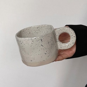 Tasse à effet d'encre éclaboussée, style coréen, idéale pour Instagram, tasse en céramique irrégulière de grande valeur pour le thé, l'eau et le café. - Product Image 4