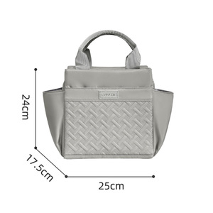 Wholesale Large Capacity Portable Water Resistant Eco-Friendly Polyester Geometric Pattern Quilting Insulated Cooler Bag - Product Image 4