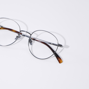 Montures de lunettes en titane avec lettre personnalisée Lunettes de prescription rondes unisexes avec <span class=keywords><strong>petit</strong></span> numéro de hauteur de boîte - Product Image 3