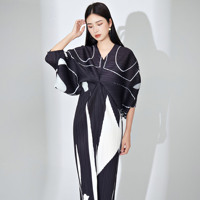 2023 été grande taille Miyake plissé manches chauve-souris robe imprimée femmes mode col en V couleur bloc robe élégante