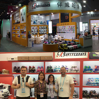 Belles chaussures de patinage en ligne pour enfants, personnalisées, de haute qualité et à prix abordable, pour le sport