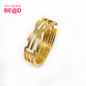 2024 mode <span class=keywords><strong>nouvelle</strong></span> usine en gros 400 styles livraison aléatoire bracelet en or en option - Product Image 4